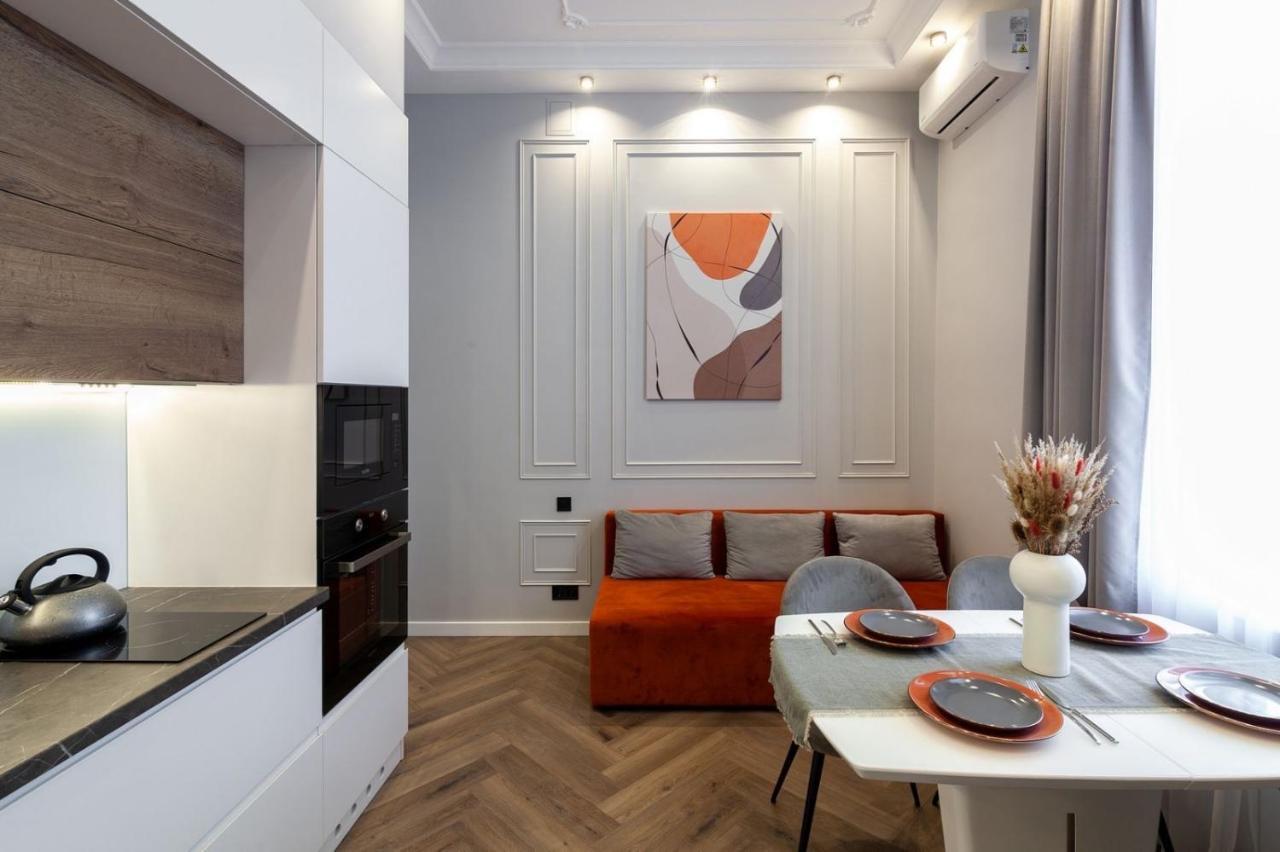 кості левицького 11 Daire Lviv