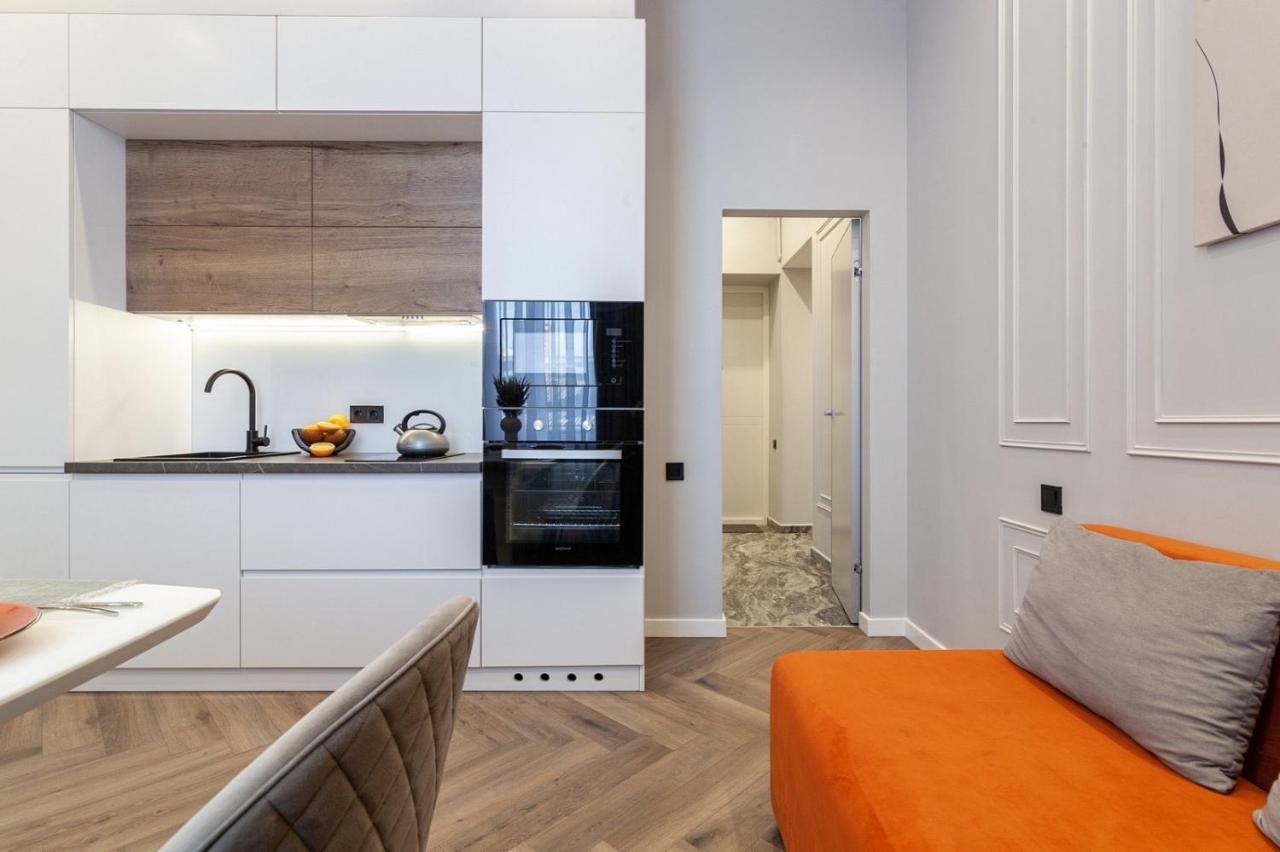 кості левицького 11 * Lviv